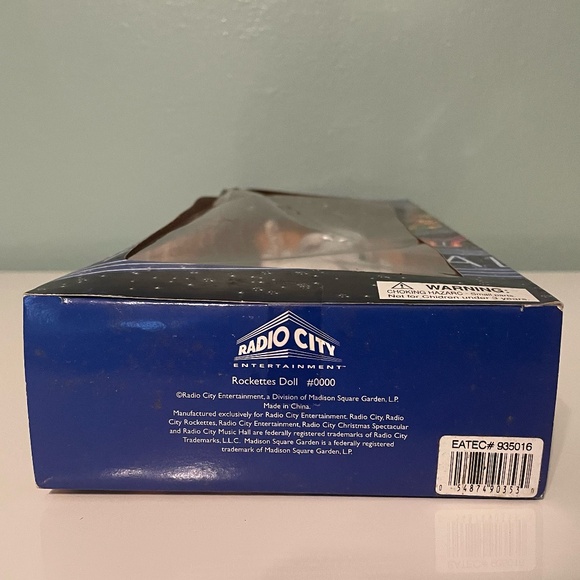 Rockette 12" Doll Radio City Music Hall Christmas Spectacular NIB - Picture 3 of 6